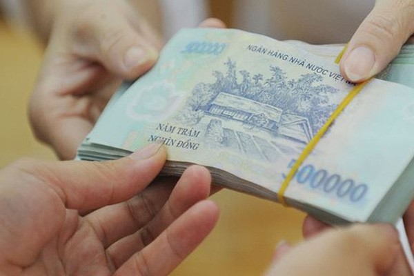 จับตาเงินดองเวียดนามมีทิศทางแข็งค่าขึ้นเทียบกับดอลลาร์สหรัฐ ปี 64