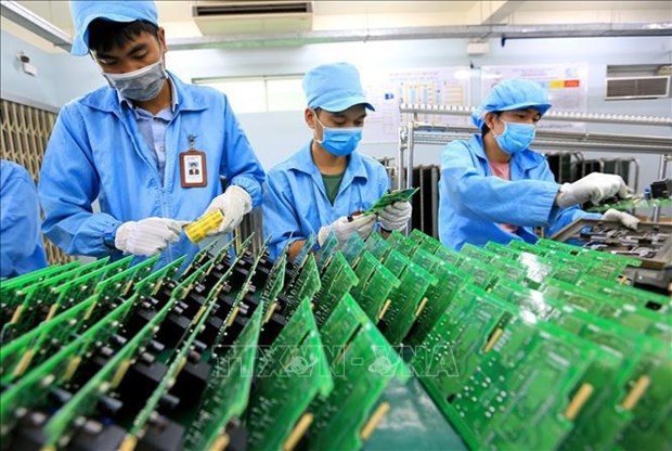 ‘ผลิตชิ้นส่วนอิเล็กทรอนิกส์’ ดันสัดส่วนแตะ 18% ของอุตสาหกรรมเวียดนาม
