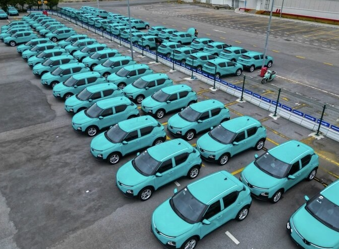 ‘ผู้ผลิตรถยนต์ไฟฟ้าเวียดนาม’ เตรียมเปิดตัวบริการรถแท็กซี่ไฟฟ้าในสปป.ลาว
