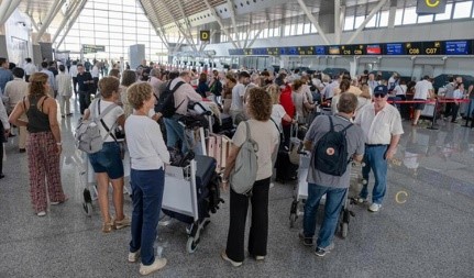 จำนวนผู้โดยสารซึ่งเดินทางมายังสนามบิน เสียมราฐ-อังกอร์ ขยายตัวเป็นประวัติการ