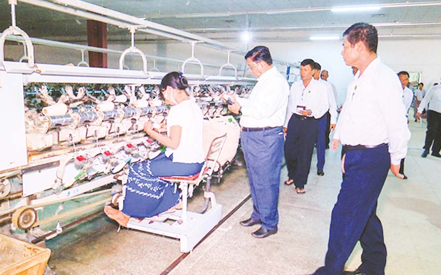 รัฐมนตรีสหภาพอุตสาหกรรมหารือเรื่องการยกระดับพืชน้ำมันเพื่อการบริโภค การผลิตฝ้าย และผลผลิตของโรงงานตัดเย็บเสื้อผ้า